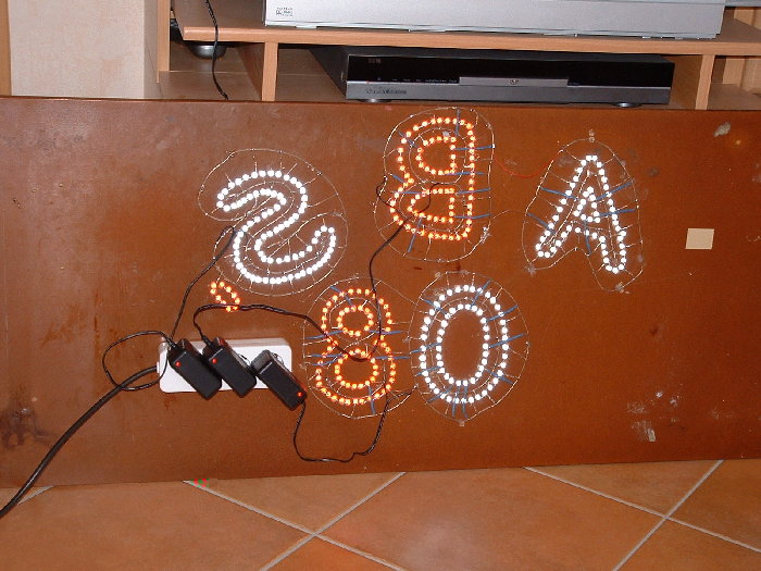 Tischplatte von hinten Led's an