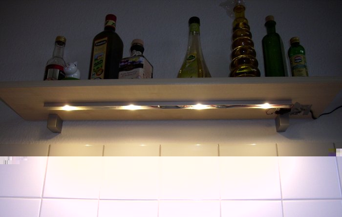 DSCI0248_cut.jpg (478 KiB) 30117 mal betrachtet LED-Leiste von unten