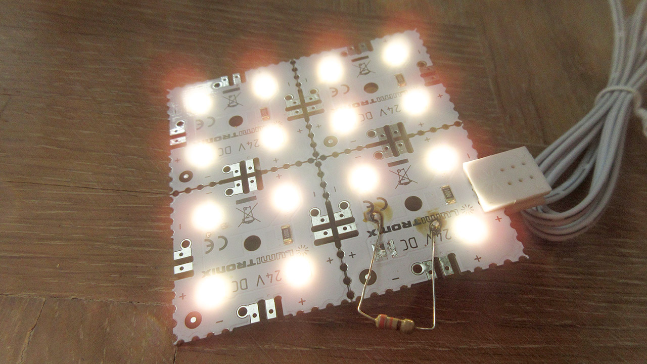 3 LEDs mit 400Ohm Widerstand.jpg